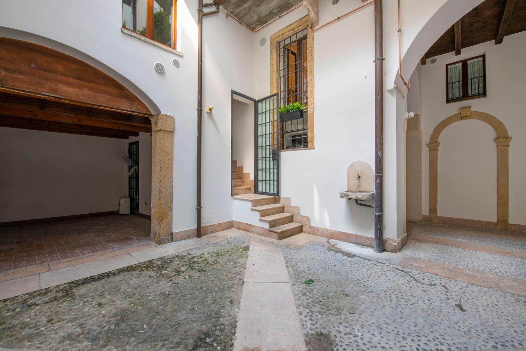 Apartmán Borsarihouse Wifi & Smarttv Verona Exteriér fotografie